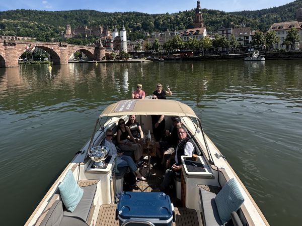Ausflug Heidelberg: entdeckt die Stadt vom Wasser aus